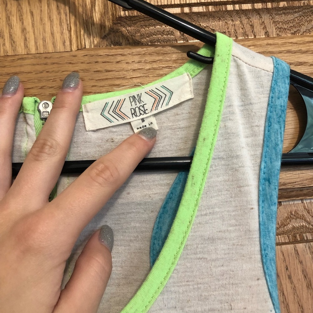 Tank top - Picture 2 of 3